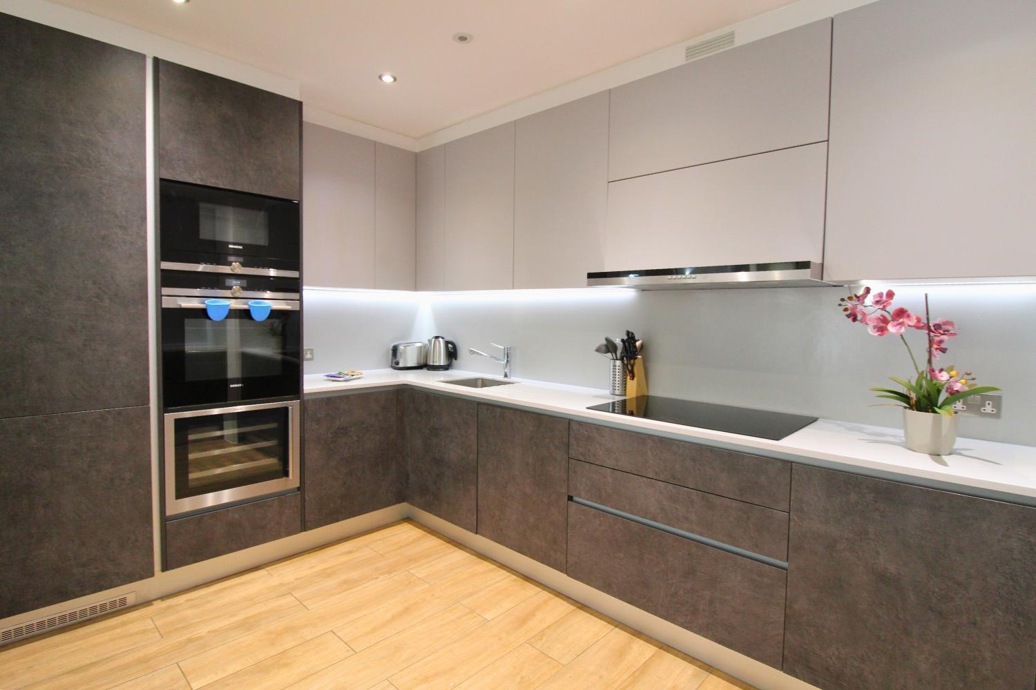 Kew Bridge By Viridian Apartments Екстер'єр фото